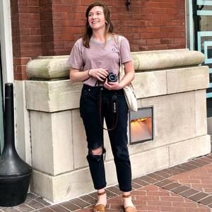 Meet your Posher, Julia